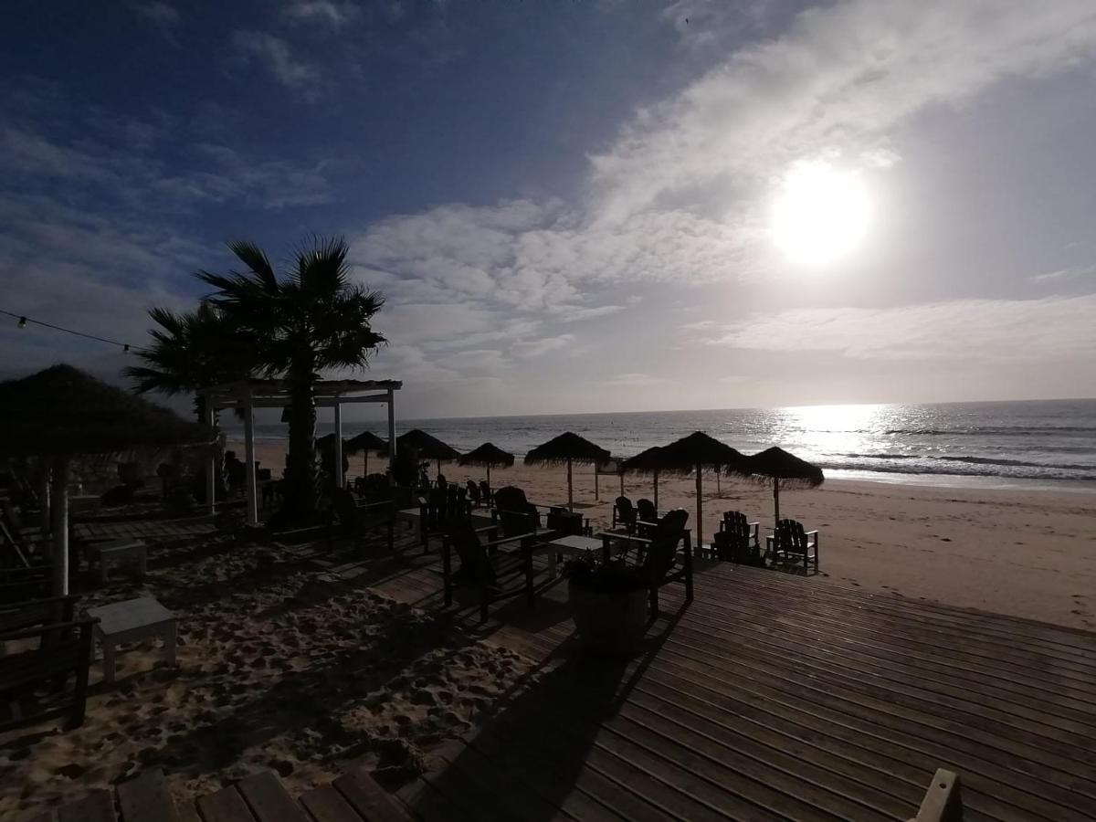 ホテル Fonte Da Telha Cliff House Aroeira  エクステリア 写真